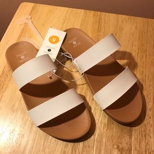 Shade & Shore Dedra Sandals White 5
